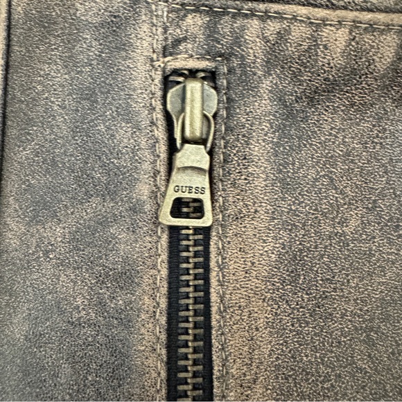Guess Emma Chamberlain Leather Jacket. Sz L - Picture 11 of 13